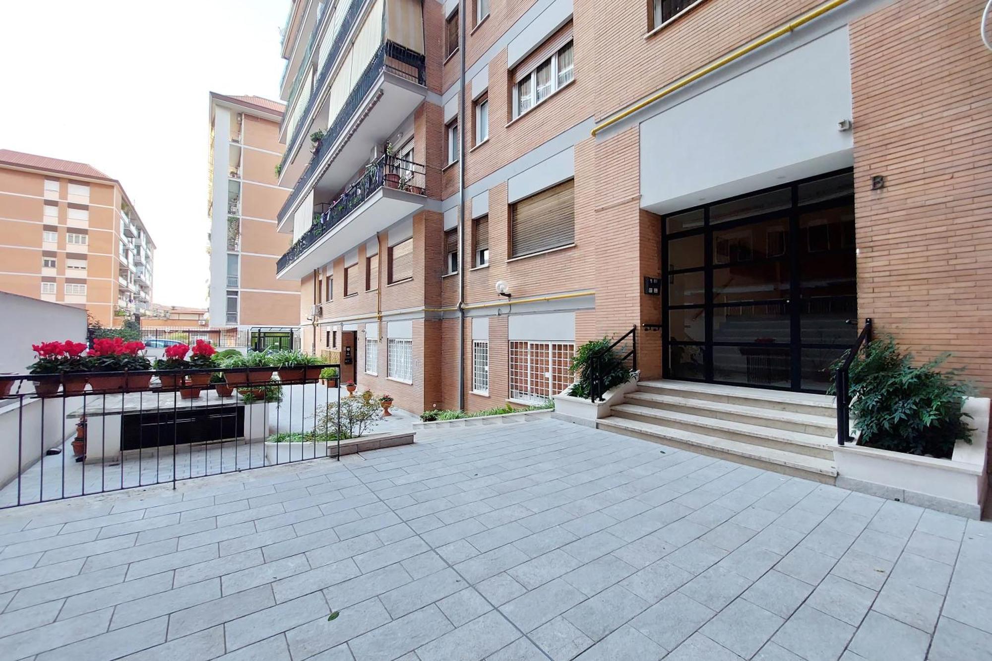 Lovely Apartment With Terrace Near The Vatican Roma Ngoại thất bức ảnh
